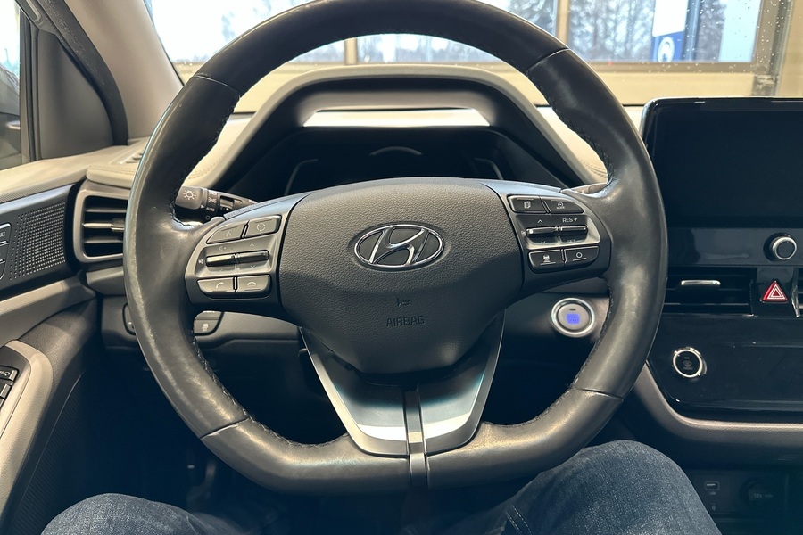 Hyundai IONIQ plug-in vaihtoauto