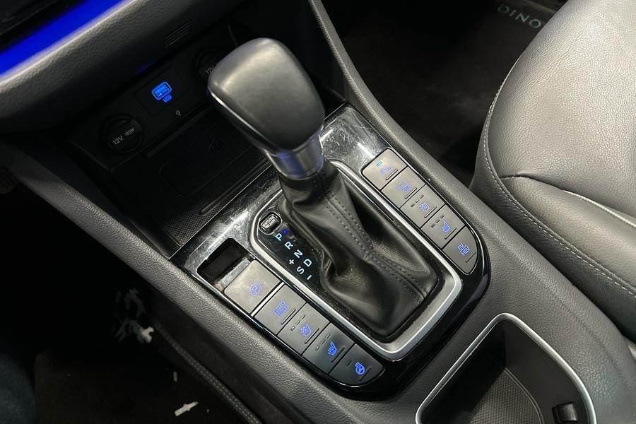 Hyundai IONIQ plug-in vaihtoauto