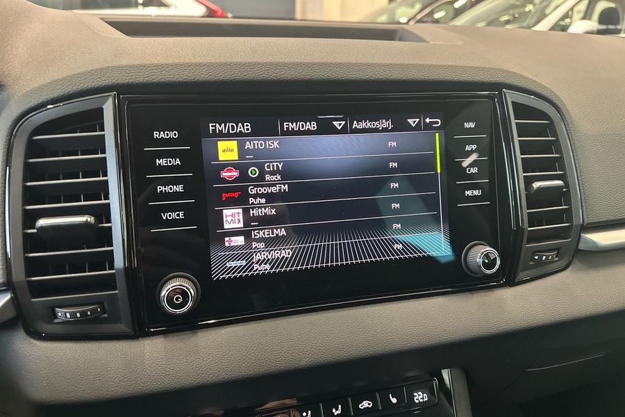 Skoda Karoq vaihtoauto