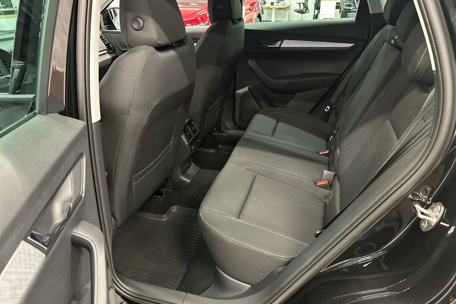 Skoda Karoq vaihtoauto