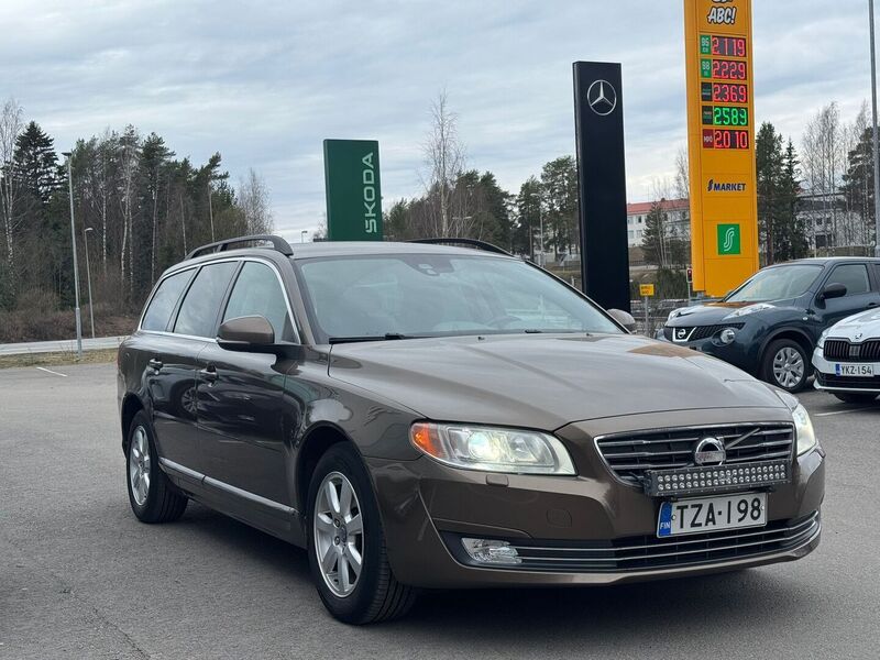 Volvo V70 vaihtoauto