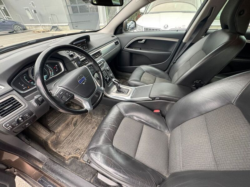 Volvo V70 vaihtoauto