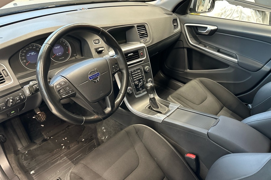 Volvo V60 vaihtoauto