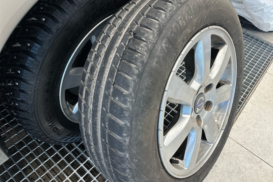 Volvo V60 vaihtoauto