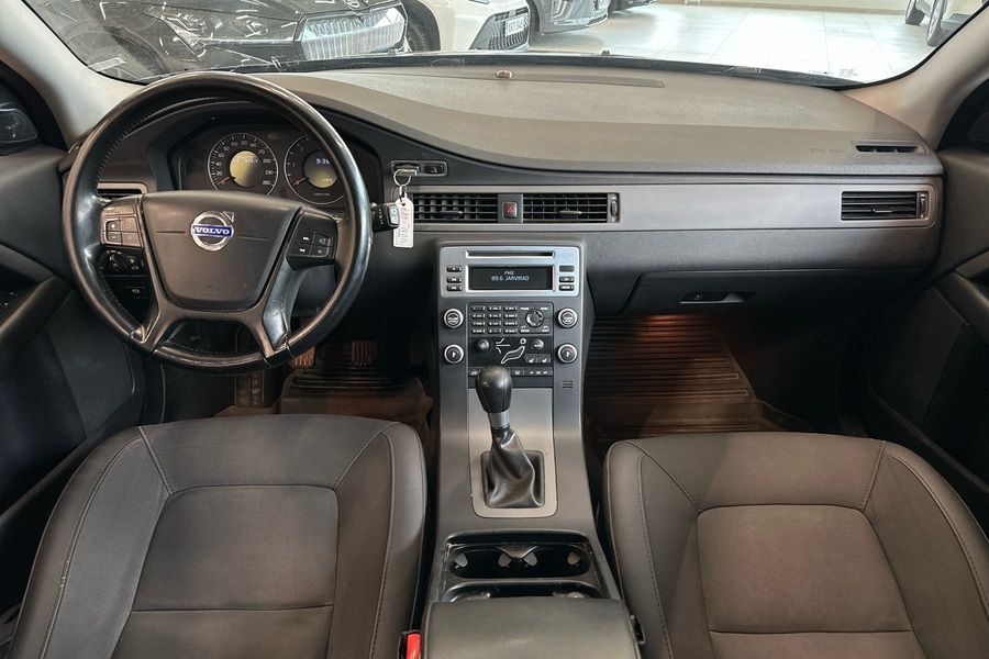 Volvo V70 vaihtoauto