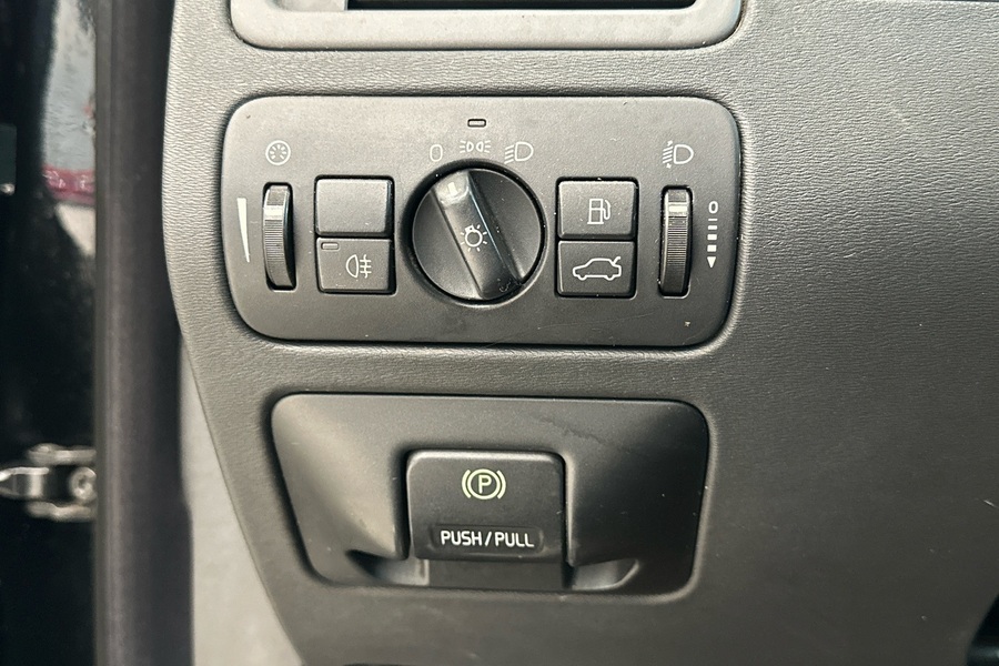 Volvo V70 vaihtoauto