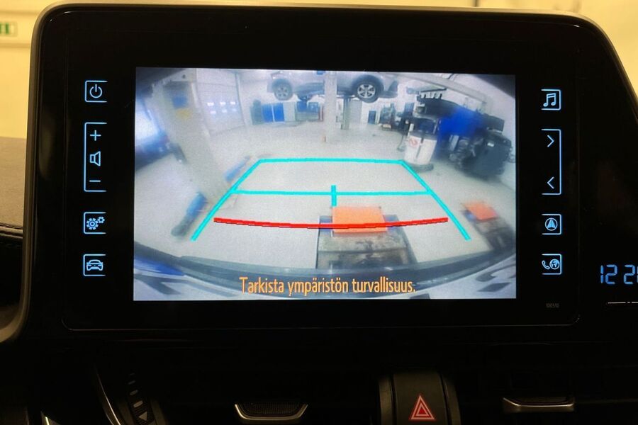 Toyota C-HR vaihtoauto