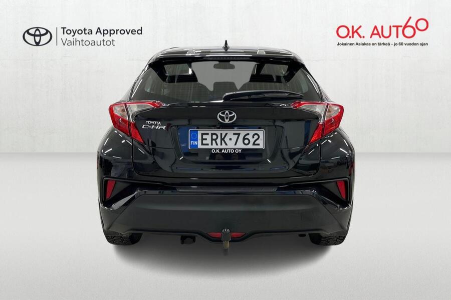 Toyota C-HR vaihtoauto