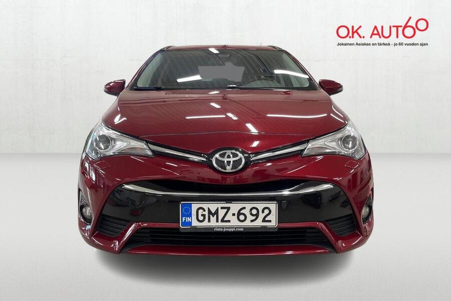 Toyota Avensis vaihtoauto