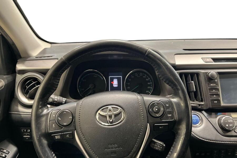 Toyota RAV4 vaihtoauto