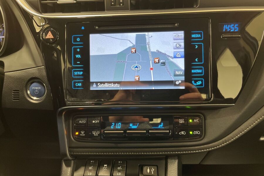 Toyota Auris vaihtoauto