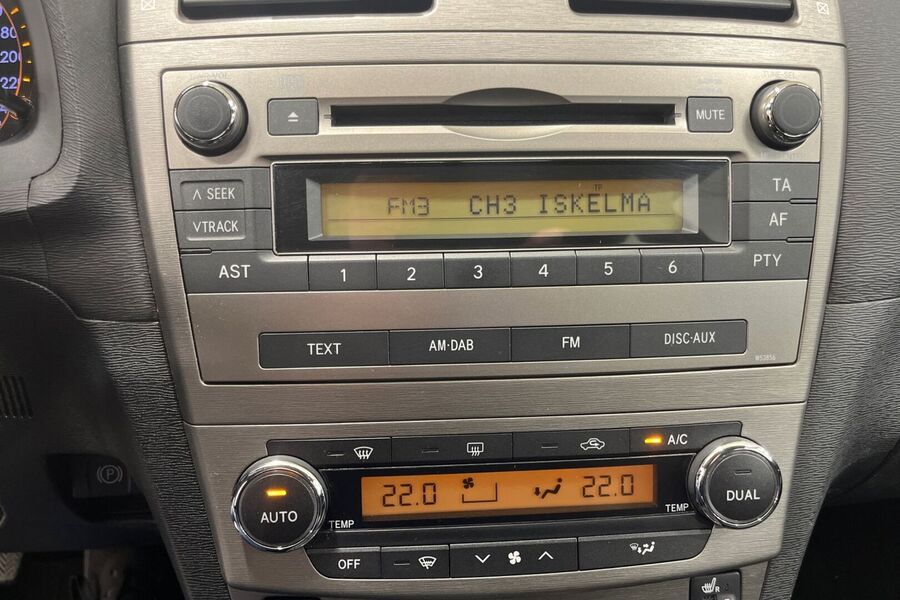 Toyota Avensis vaihtoauto