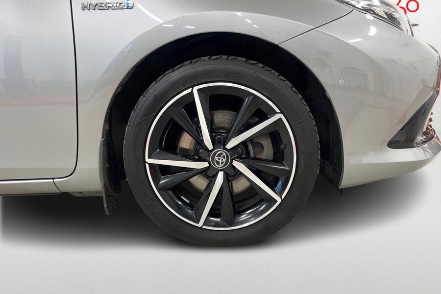 Toyota Auris vaihtoauto