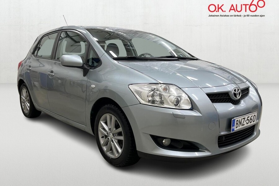 Toyota Auris vaihtoauto