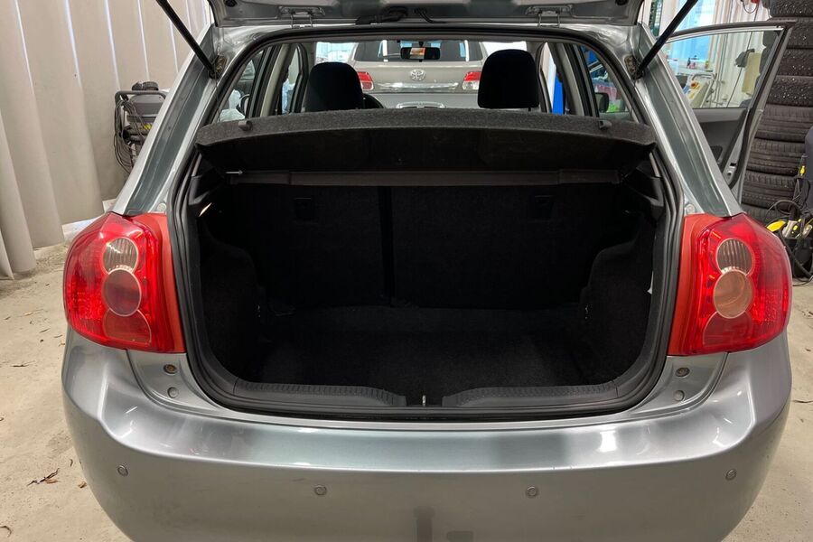 Toyota Auris vaihtoauto