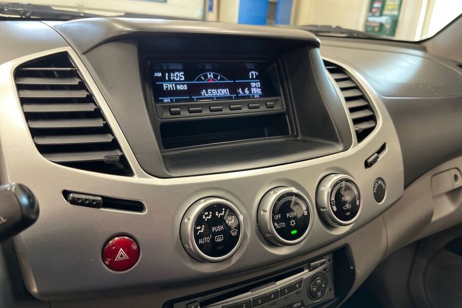 Mitsubishi L200 vaihtoauto