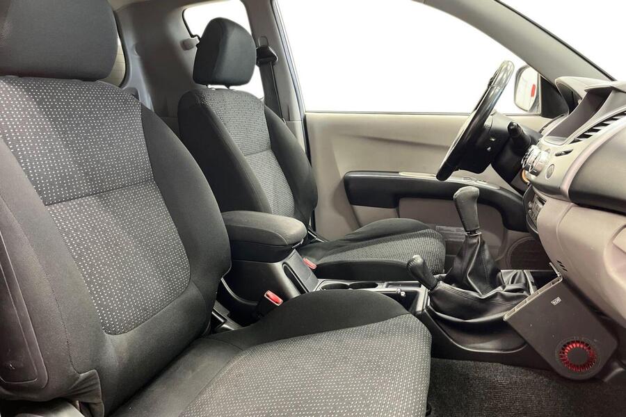 Mitsubishi L200 vaihtoauto