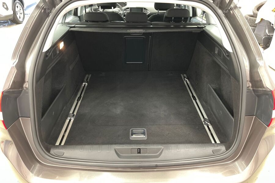 Peugeot 308 vaihtoauto