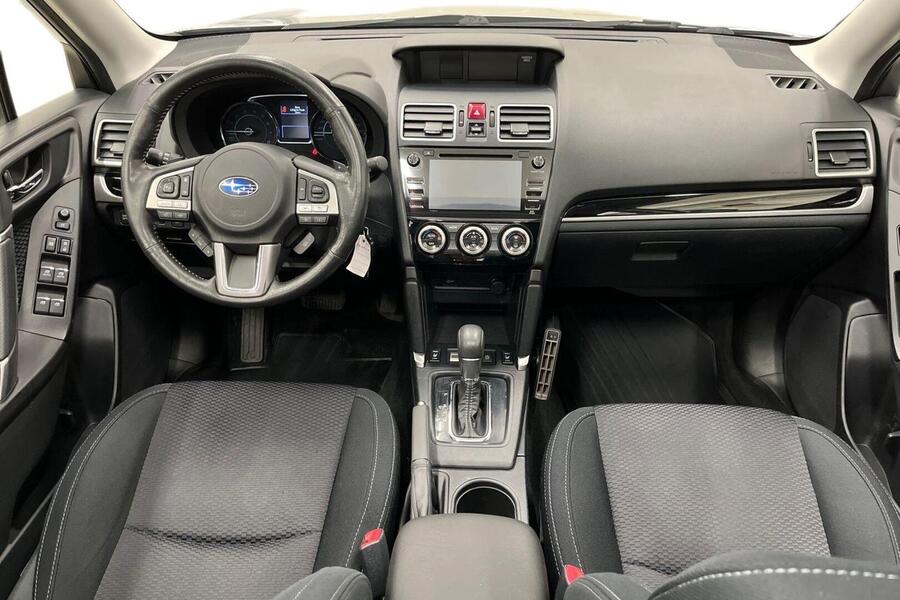 Subaru Forester vaihtoauto