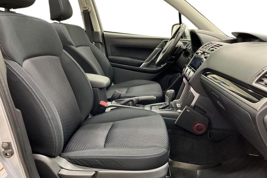 Subaru Forester vaihtoauto