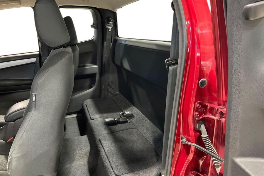 Isuzu D-Max vaihtoauto