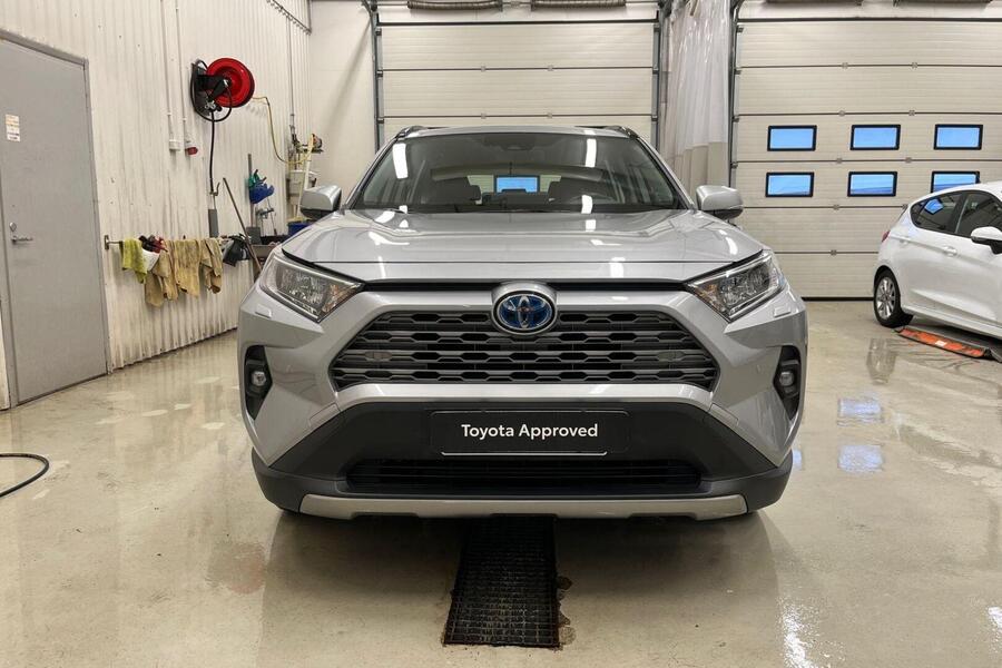 Toyota RAV4 vaihtoauto