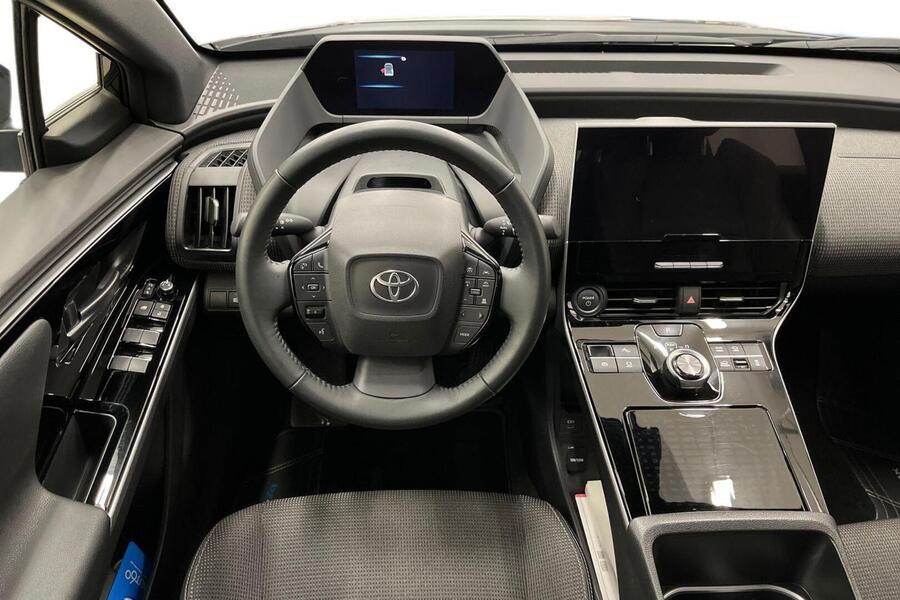 Toyota bZ4X vaihtoauto