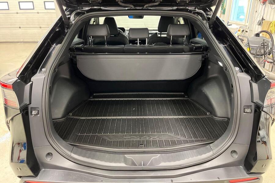 Toyota bZ4X vaihtoauto