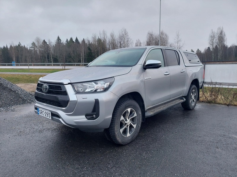 Toyota Hilux vaihtoauto