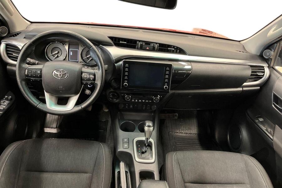 Toyota Hilux vaihtoauto