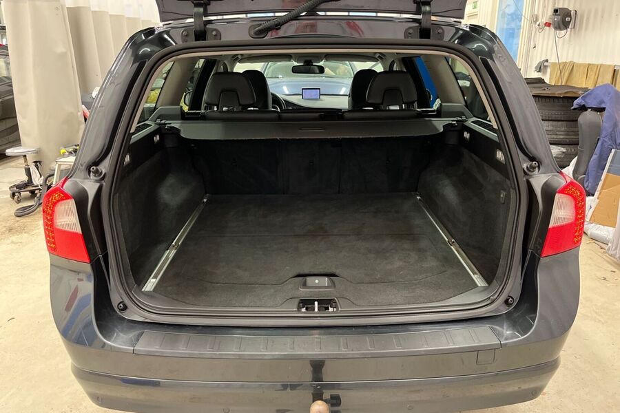 Volvo V70 vaihtoauto