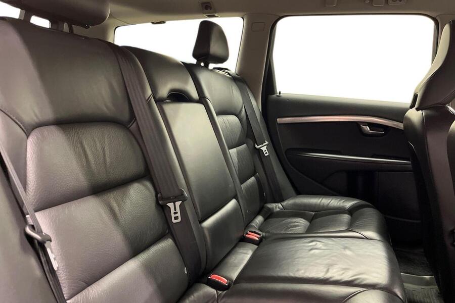 Volvo V70 vaihtoauto