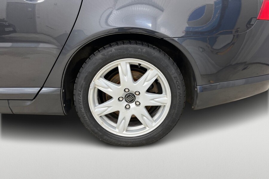 Volvo V70 vaihtoauto