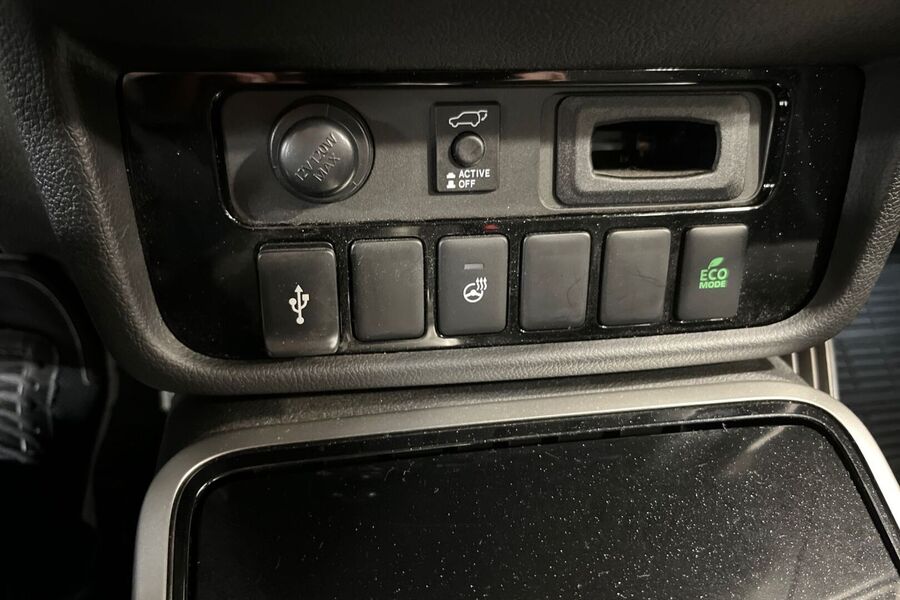 Mitsubishi Outlander PHEV vaihtoauto