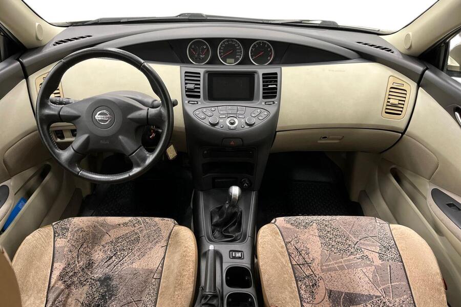 Nissan Primera vaihtoauto