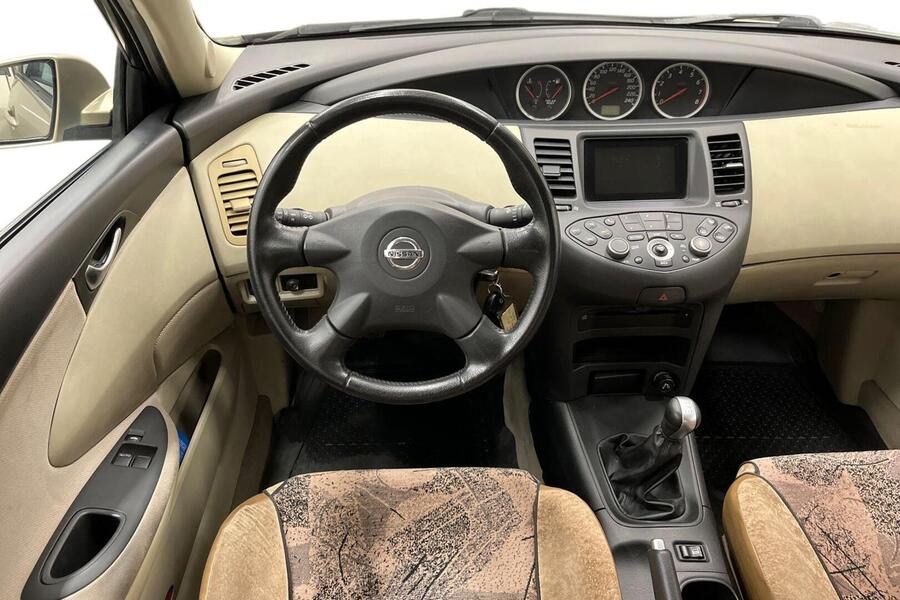 Nissan Primera vaihtoauto