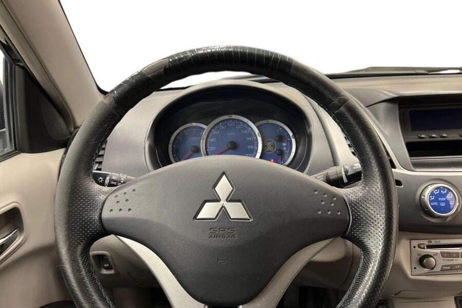 Mitsubishi L200 vaihtoauto