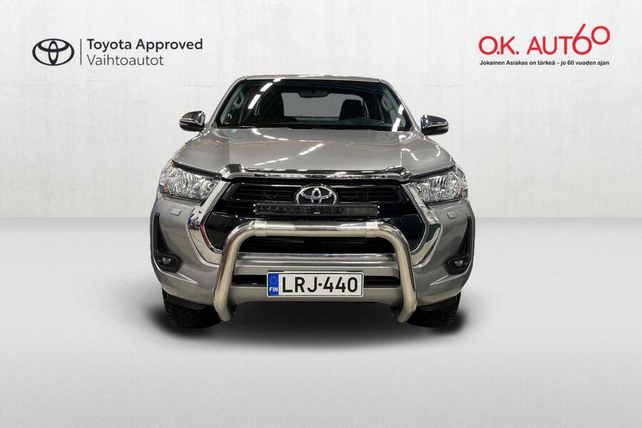 Toyota Hilux vaihtoauto