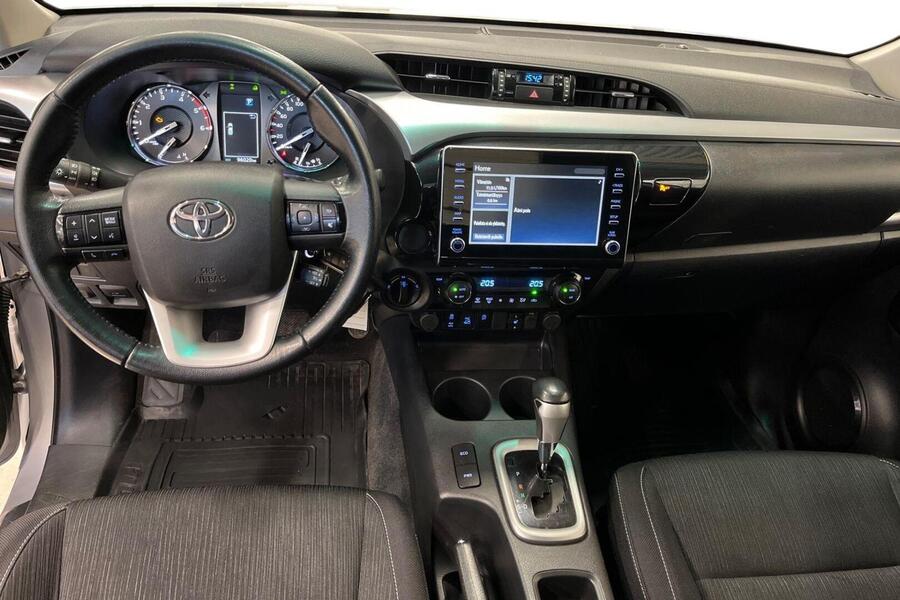 Toyota Hilux vaihtoauto