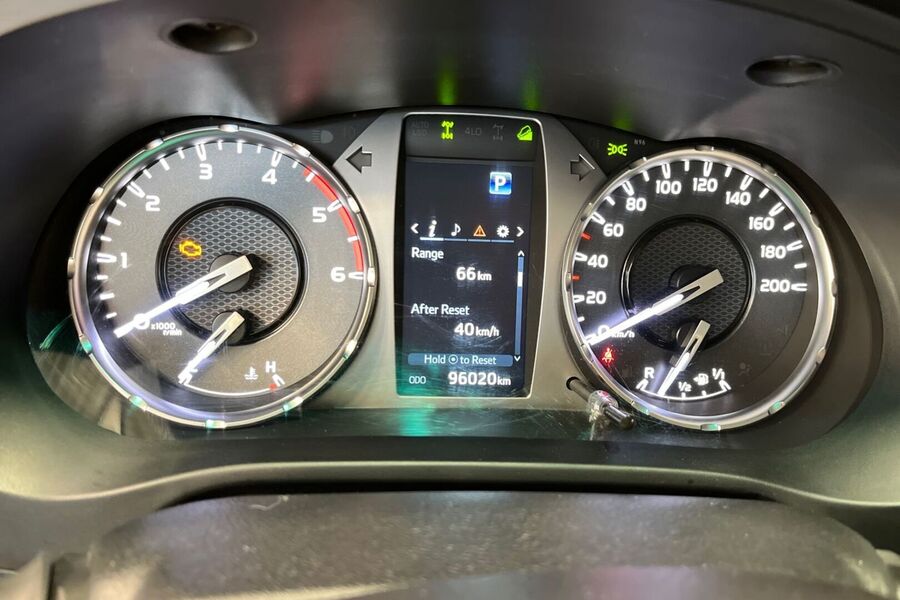 Toyota Hilux vaihtoauto