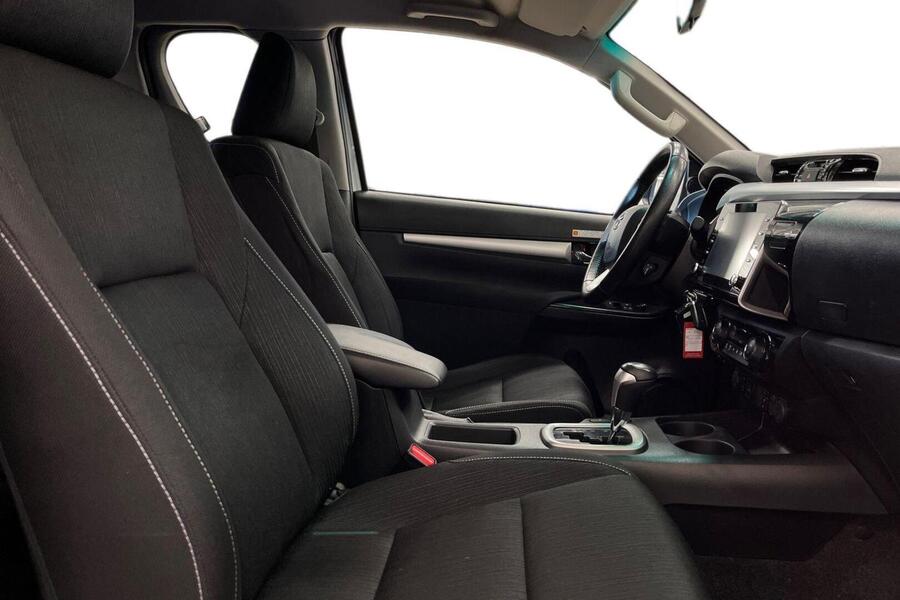 Toyota Hilux vaihtoauto