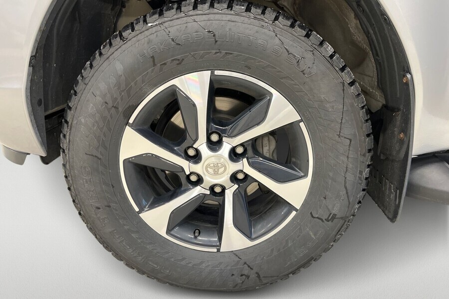 Toyota Hilux vaihtoauto