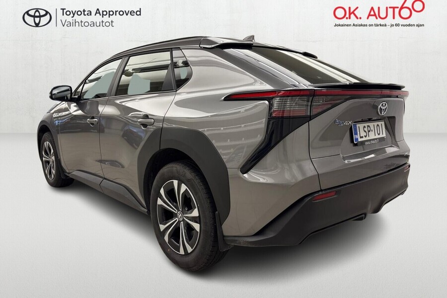 Toyota bZ4X vaihtoauto