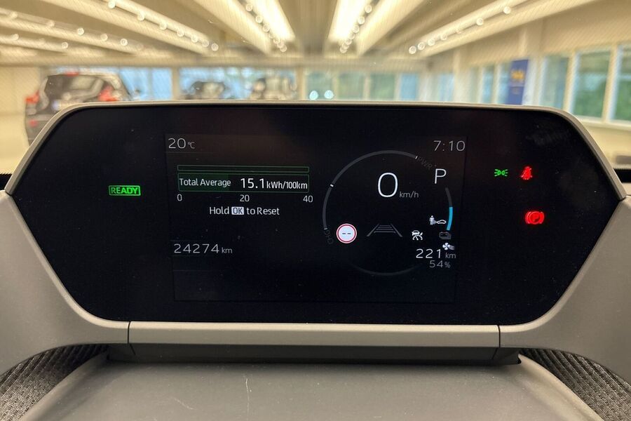 Toyota bZ4X vaihtoauto