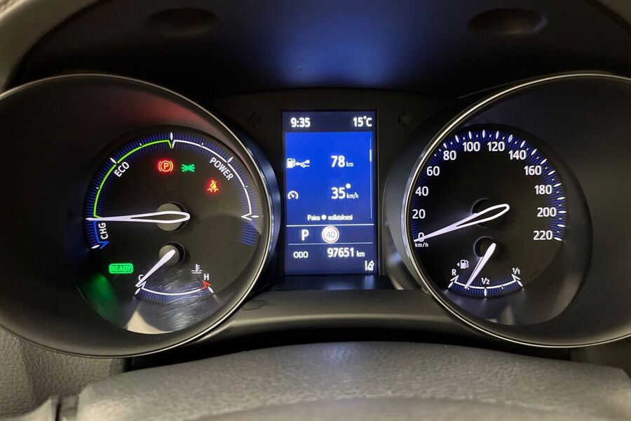 Toyota C-HR vaihtoauto