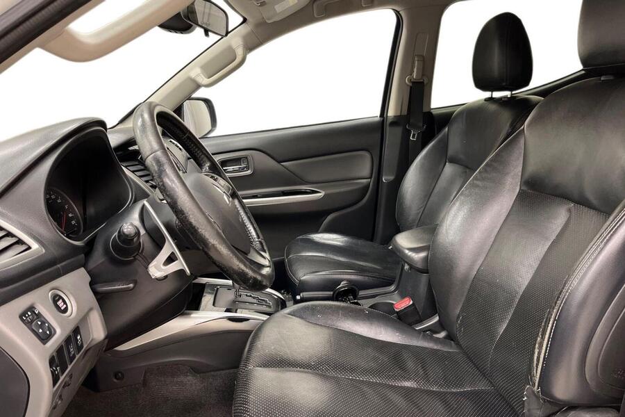 Mitsubishi L200 vaihtoauto