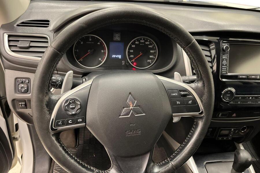 Mitsubishi L200 vaihtoauto