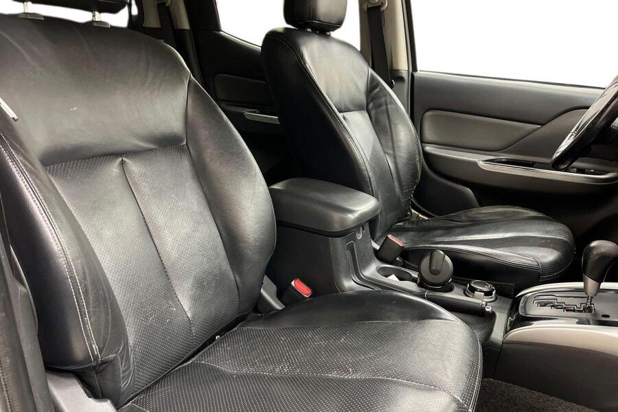 Mitsubishi L200 vaihtoauto