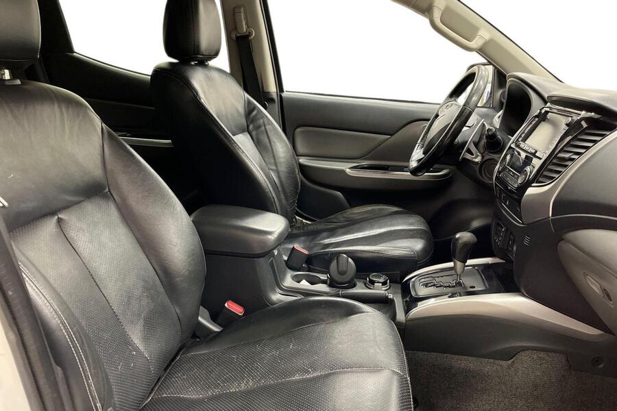 Mitsubishi L200 vaihtoauto