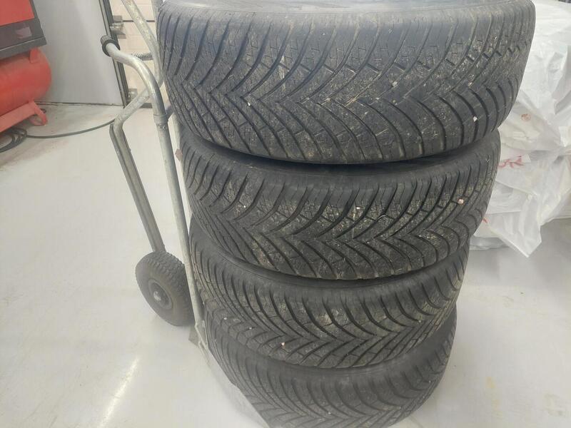 Mitsubishi L200 vaihtoauto